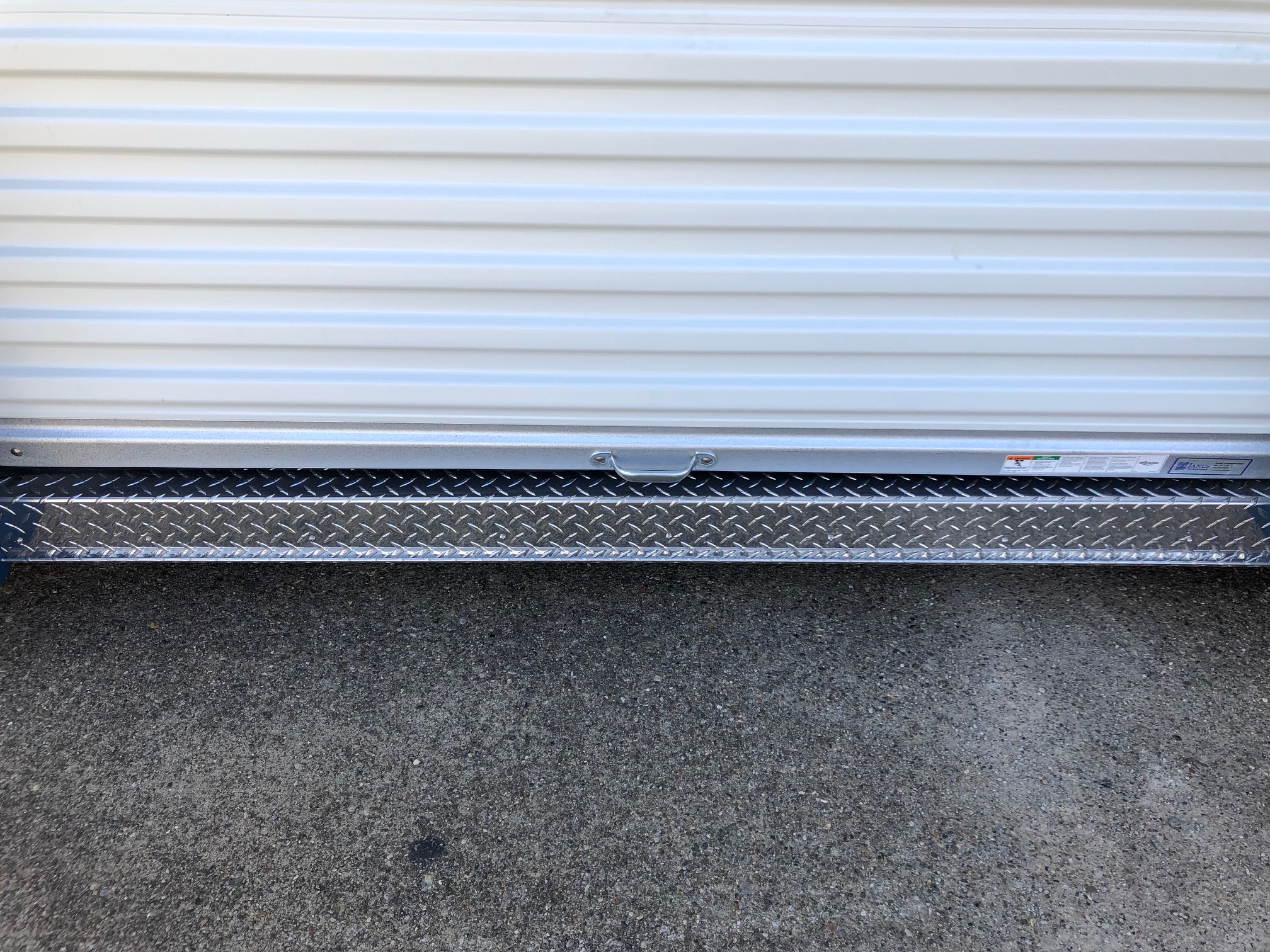 Cheap Storage Units 709 E Jasper St in Paris, IL American Way Storage