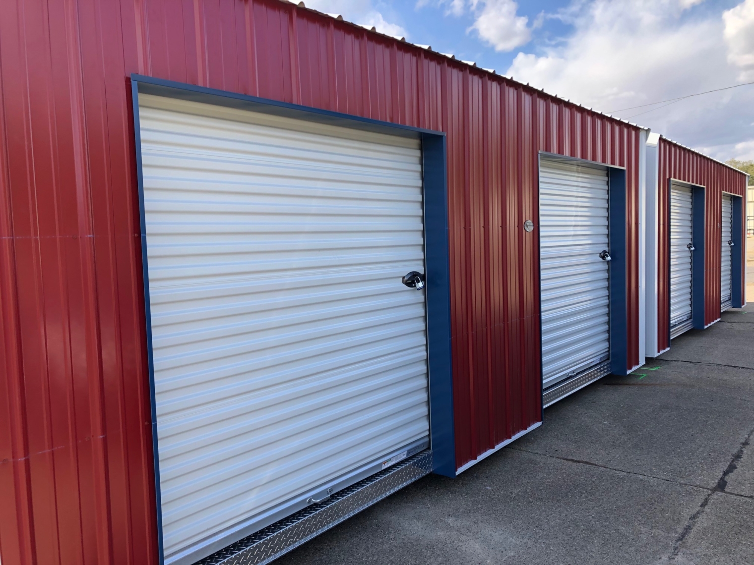 Cheap Storage Units 709 E Jasper St in Paris, IL American Way Storage