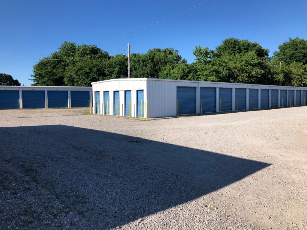 Self Storage Units 1109 S 19th St in Mattoon, IL American Way Storage