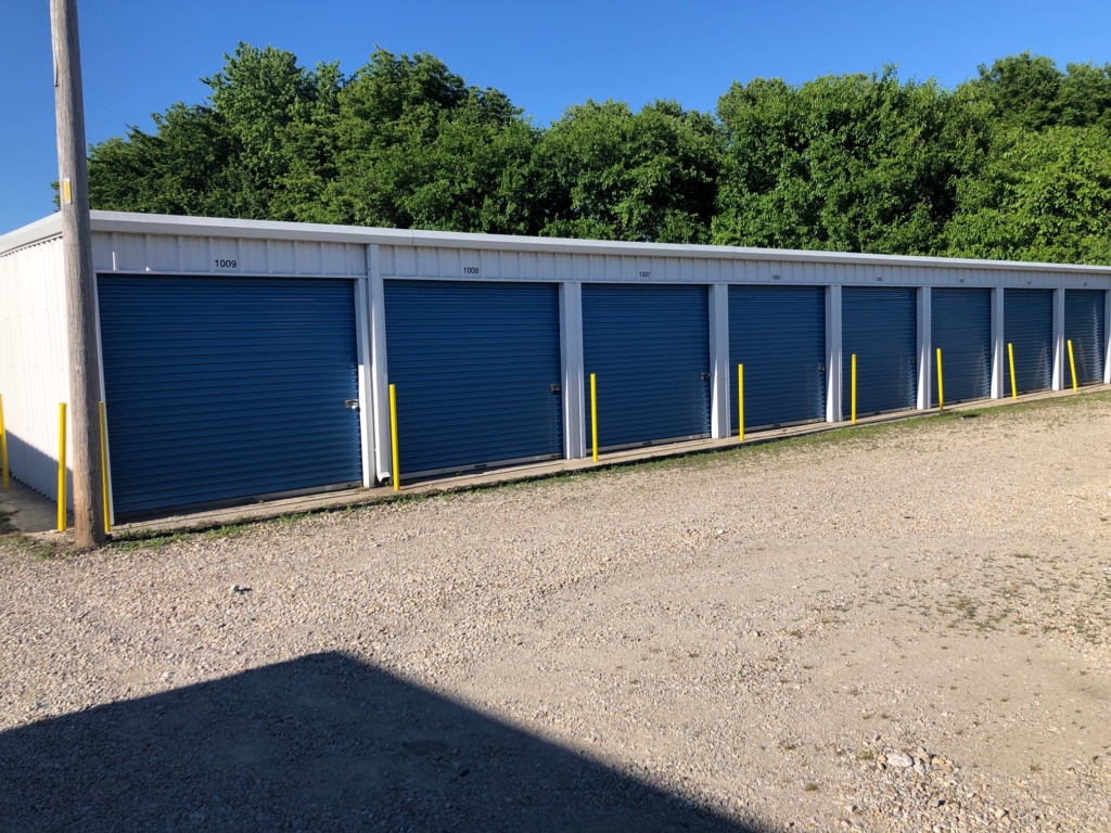 Self Storage Units 1109 S 19th St in Mattoon, IL American Way Storage